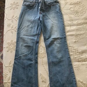 Free People size 28 cropped jean